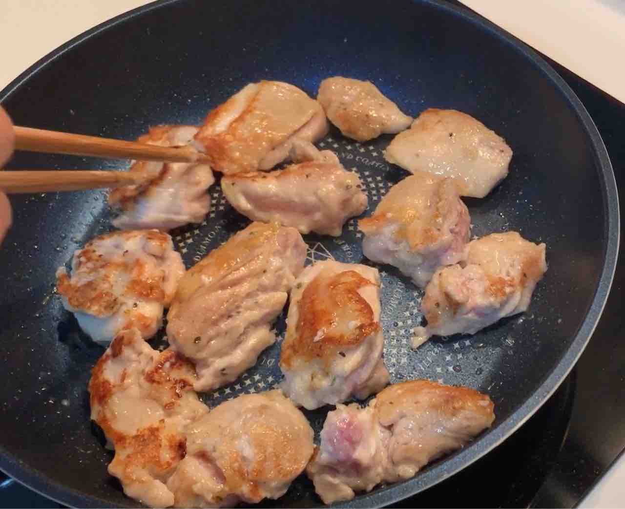 鶏肉のマヨハーブソルト焼き
