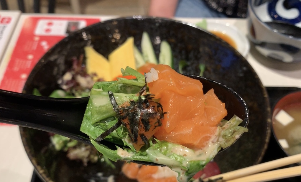 カスタマイズ海鮮丼【海鮮 なつめ】@北海道マルシェ